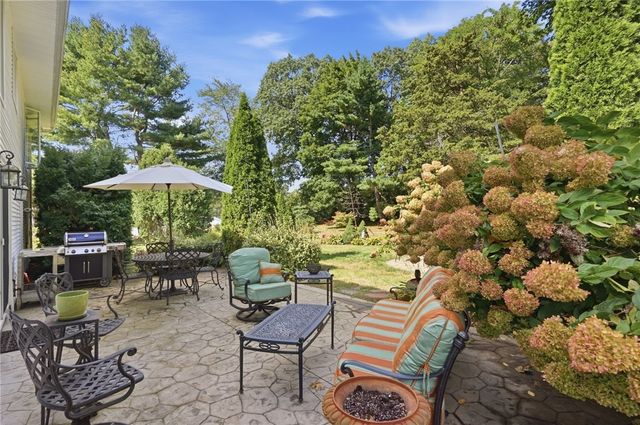 11 Rosewood Drive, North Providence, RI 02904