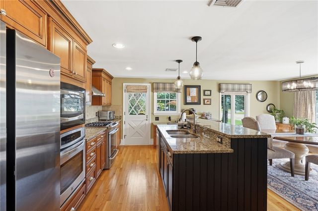 11 Rosewood Drive, North Providence, RI 02904