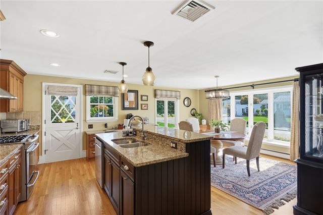 11 Rosewood Drive, North Providence, RI 02904