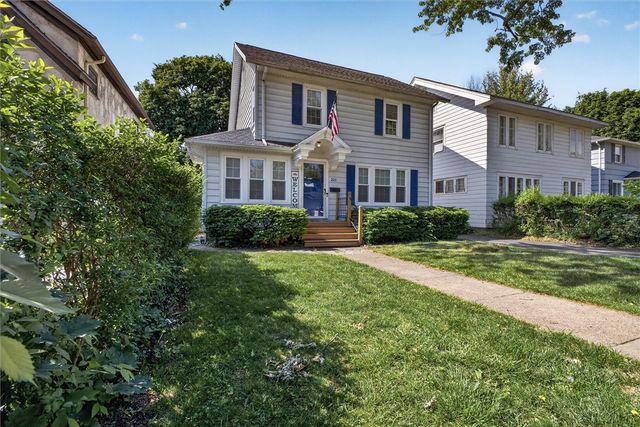 221 Westchester Avenue, Irondequoit, NY 14609