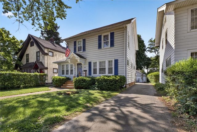 221 Westchester Avenue, Irondequoit, NY 14609