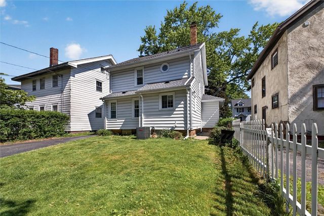 221 Westchester Avenue, Irondequoit, NY 14609