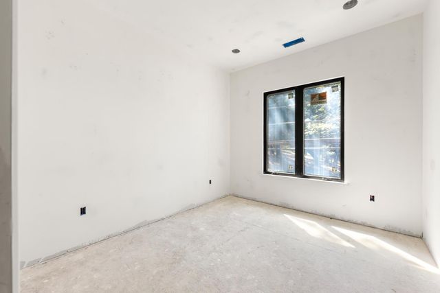 15055 Grand Knoll Dr, Meadow Vista, CA 95722