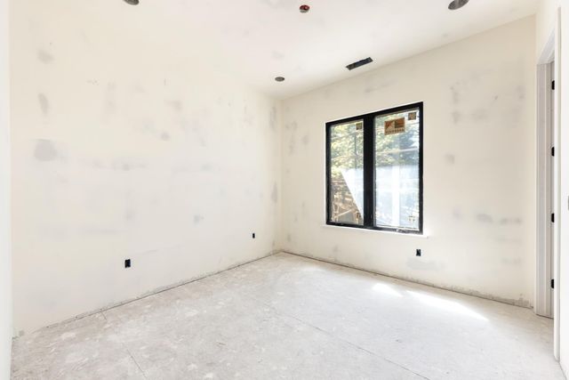 15055 Grand Knoll Dr, Meadow Vista, CA 95722