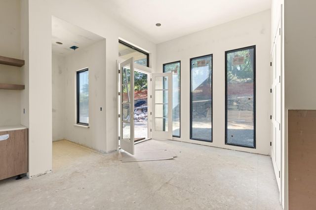 15055 Grand Knoll Dr, Meadow Vista, CA 95722