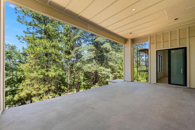 15055 Grand Knoll Dr, Meadow Vista, CA 95722