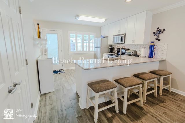 612 3rd Ave S Apt 10D, North Myrtle Beach, SC 29582