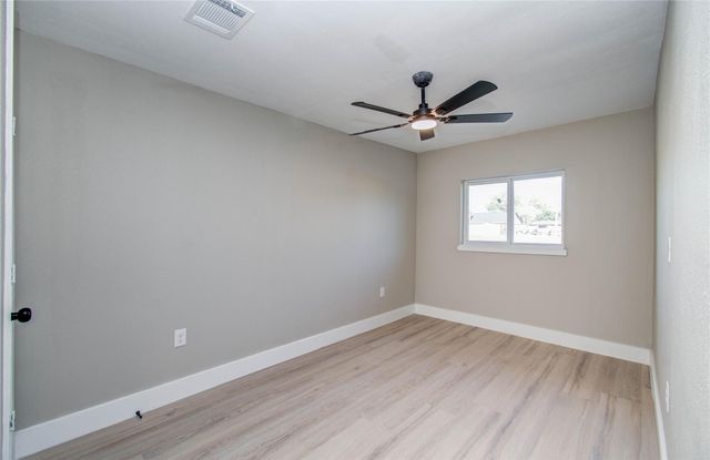 7918 Bayside Drive, Beach City, TX 77523