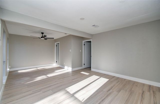 7918 Bayside Drive, Beach City, TX 77523