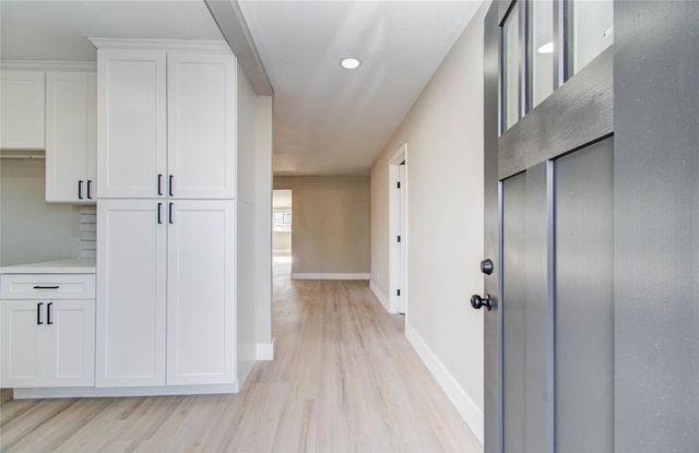 7918 Bayside Drive, Beach City, TX 77523