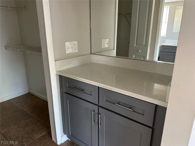 214 SE 7th ST, Cape Coral, FL 33990