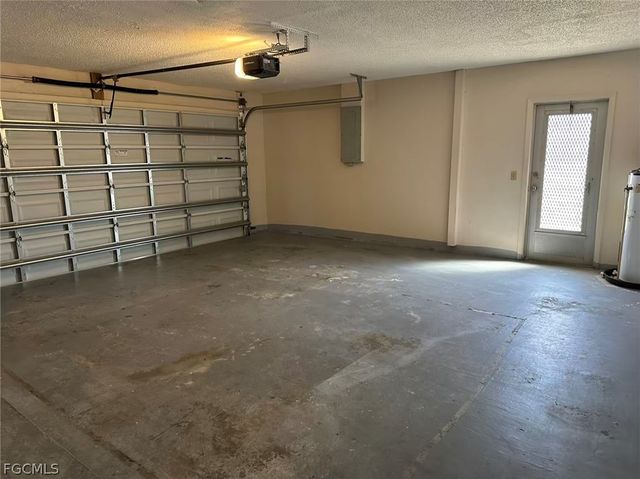 214 SE 7th ST, Cape Coral, FL 33990