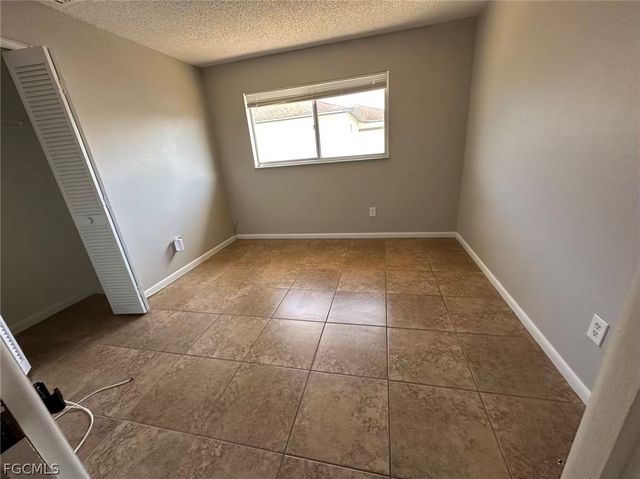 214 SE 7th ST, Cape Coral, FL 33990