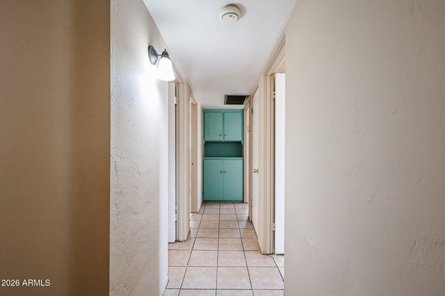 1933 W Mitchell Drive, Phoenix, AZ 85015