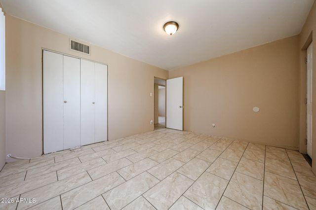 1933 W Mitchell Drive, Phoenix, AZ 85015