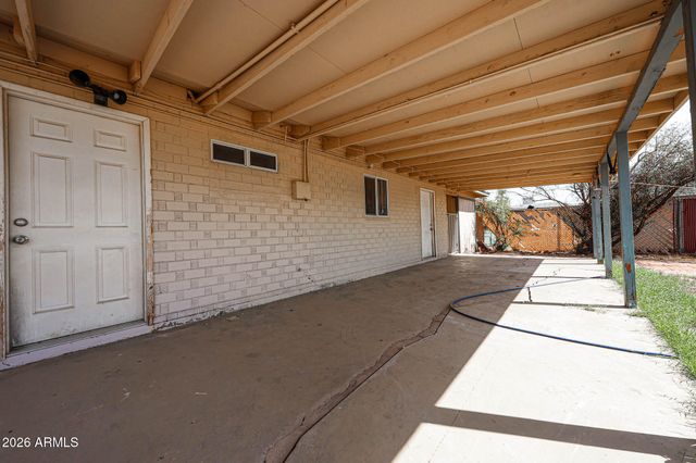 1933 W Mitchell Drive, Phoenix, AZ 85015