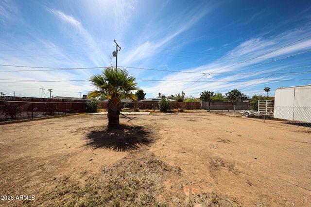1933 W Mitchell Drive, Phoenix, AZ 85015