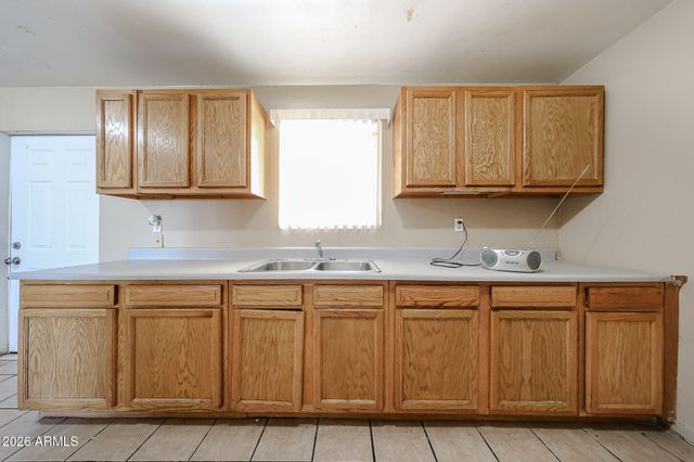 1933 W Mitchell Drive, Phoenix, AZ 85015