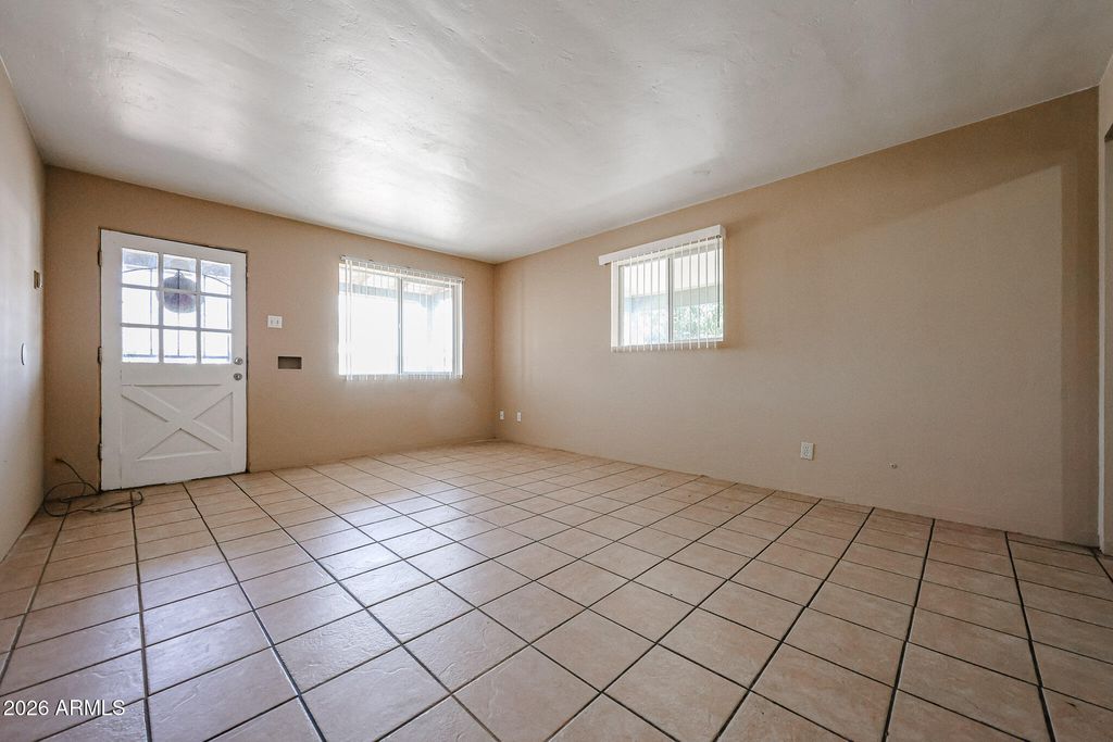 1933 W Mitchell Drive, Phoenix, AZ 85015 — photo 2