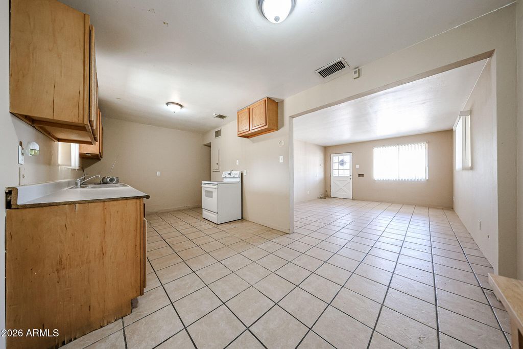 1933 W Mitchell Drive, Phoenix, AZ 85015 — photo 5