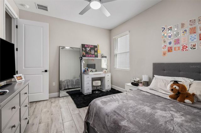 1060 RIVER OTTER WAY, Deland, FL 32720