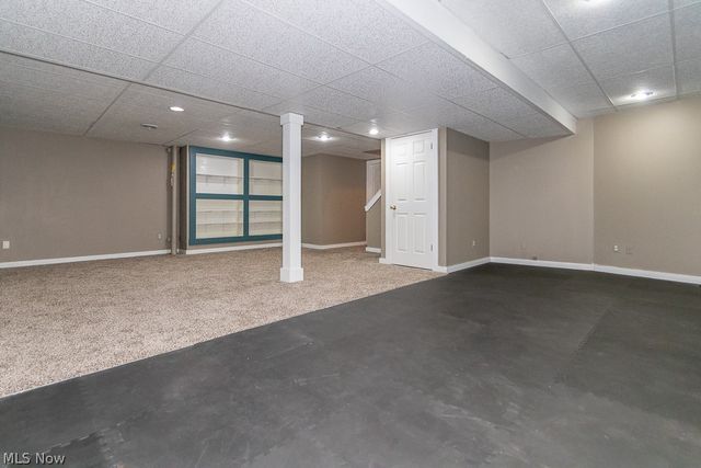 104 Woodbridge Crossing, Chardon, OH 44024