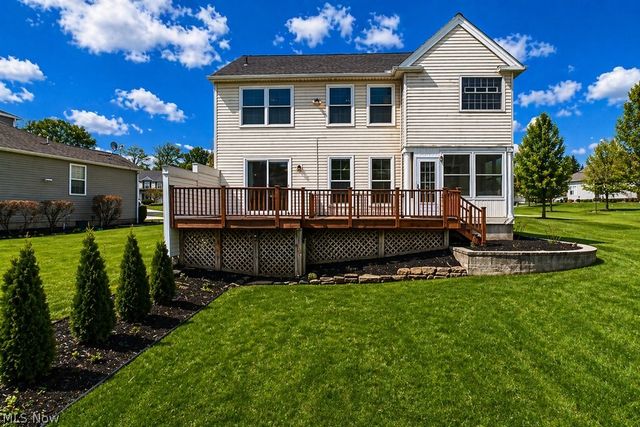 104 Woodbridge Crossing, Chardon, OH 44024