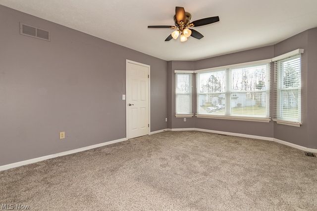 104 Woodbridge Crossing, Chardon, OH 44024