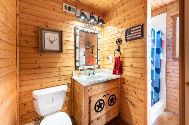 7803 Fm 35, Royse City, TX 75189