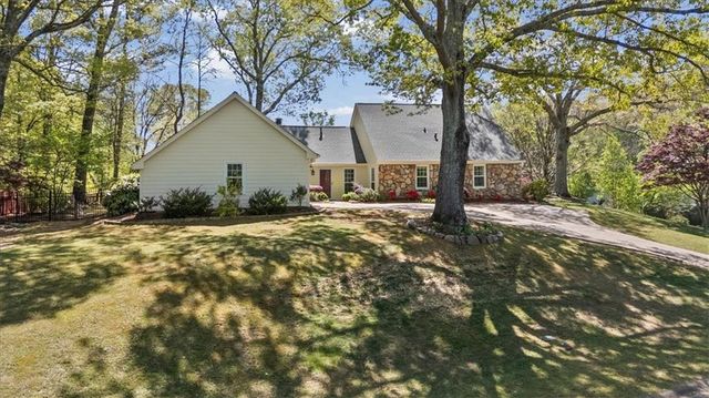3182 Wicks Lake Drive, Marietta, GA 30062