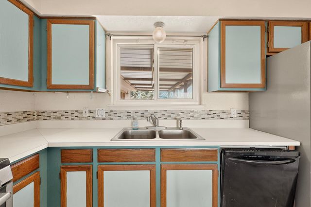 6 El Cerro Mission Place, Los Lunas, NM 87031