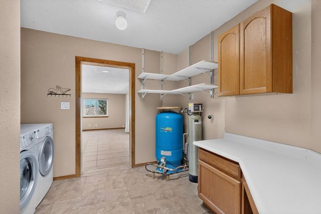 6 El Cerro Mission Place, Los Lunas, NM 87031