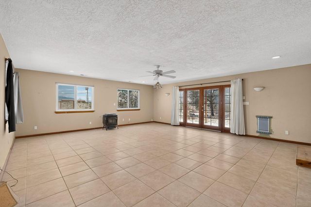 6 El Cerro Mission Place, Los Lunas, NM 87031