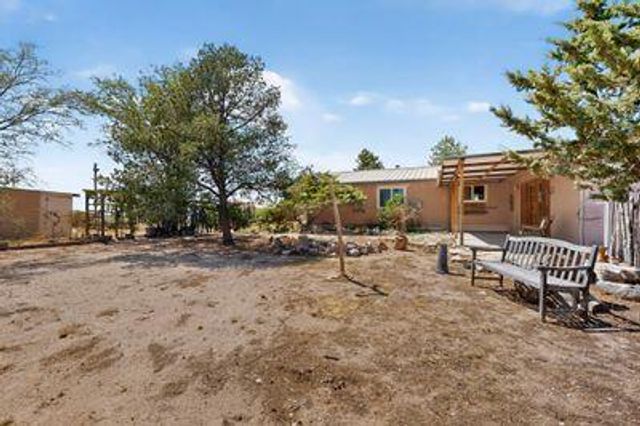 6 El Cerro Mission Place, Los Lunas, NM 87031