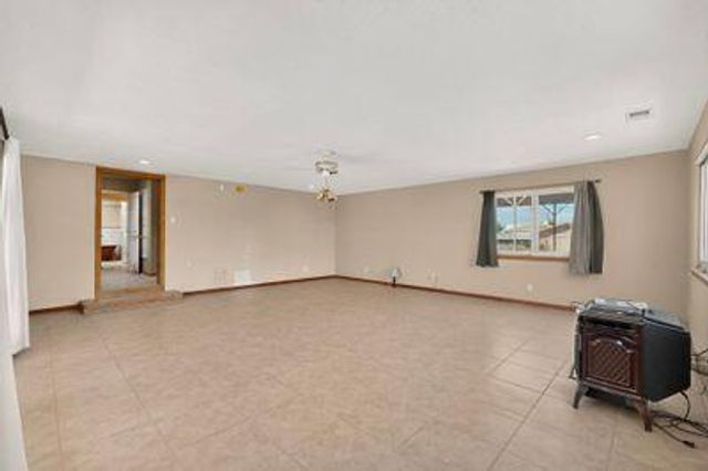 6 El Cerro Mission Place, Los Lunas, NM 87031