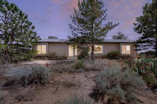 6 El Cerro Mission Place, Los Lunas, NM 87031