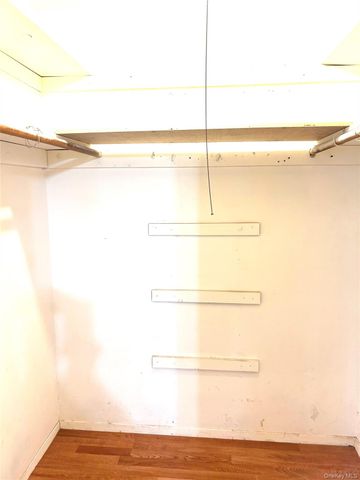 76-36 265th Street, New Hyde Park, NY 11040