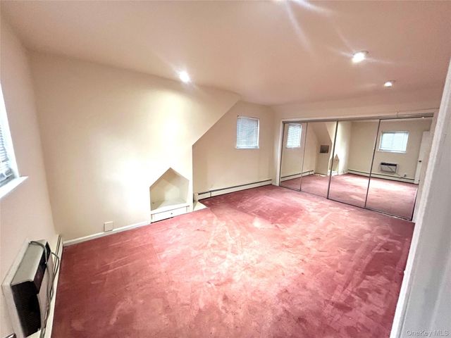 76-36 265th Street, New Hyde Park, NY 11040