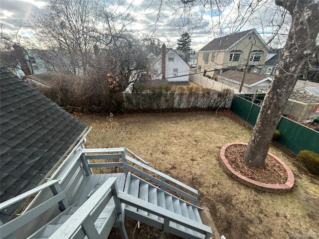 76-36 265th Street, New Hyde Park, NY 11040