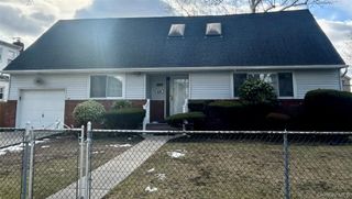 76-36 265th Street, New Hyde Park, NY 11040