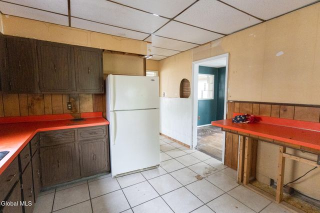 14 5th Street, Glens Falls, NY 12801