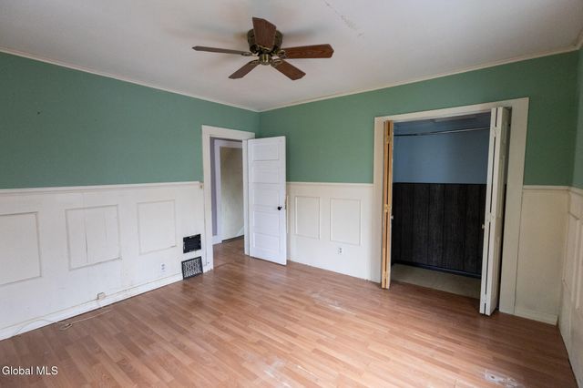 14 5th Street, Glens Falls, NY 12801