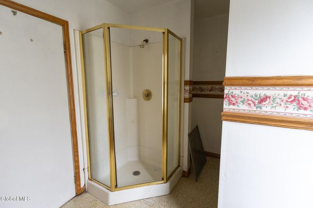 14 5th Street, Glens Falls, NY 12801