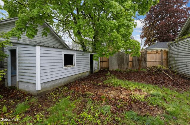 14 5th Street, Glens Falls, NY 12801