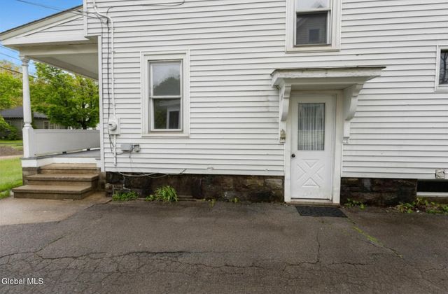 14 5th Street, Glens Falls, NY 12801