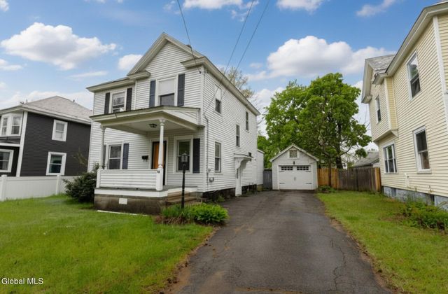 14 5th Street, Glens Falls, NY 12801