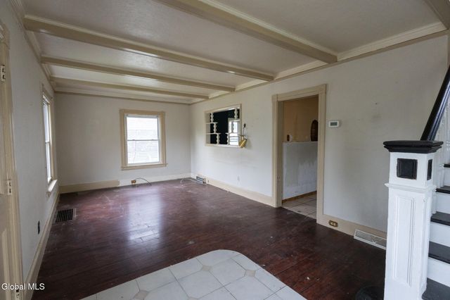 14 5th Street, Glens Falls, NY 12801