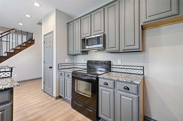 4805 Hunters Ridge Drive, Sachse, TX 75048