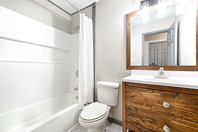 4805 Hunters Ridge Drive, Sachse, TX 75048