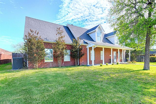 4805 Hunters Ridge Drive, Sachse, TX 75048